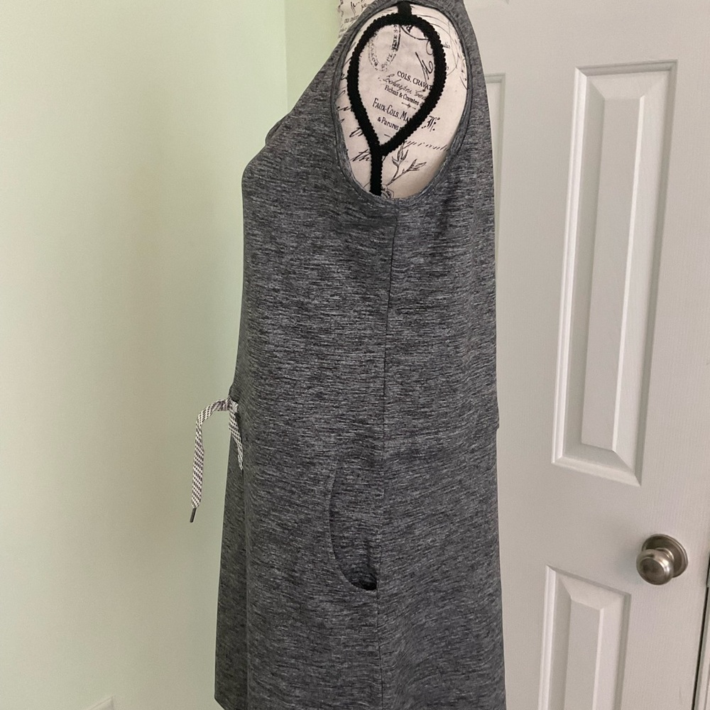 Tank style dress - Picture 3 of 8